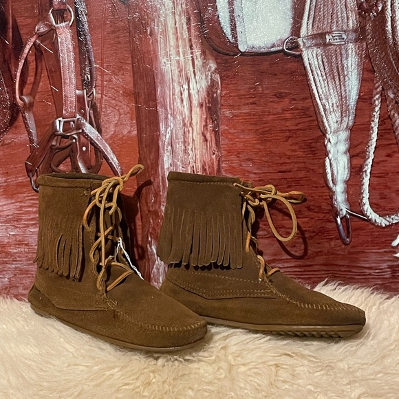 Minnetonka VTG suede moccasins - Picture 1 of 8